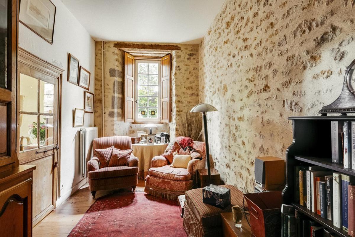 14Th Century Priory In Pressigny Bed & Breakfast Pressigny  Exterior foto