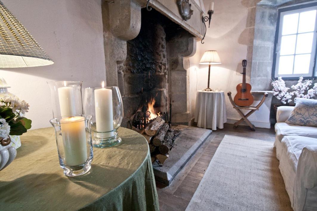 14Th Century Priory In Pressigny Bed & Breakfast Pressigny  Exterior foto