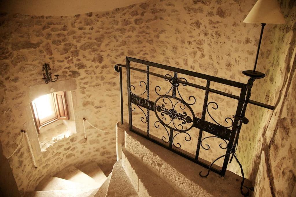 14Th Century Priory In Pressigny Bed & Breakfast Pressigny  Exterior foto
